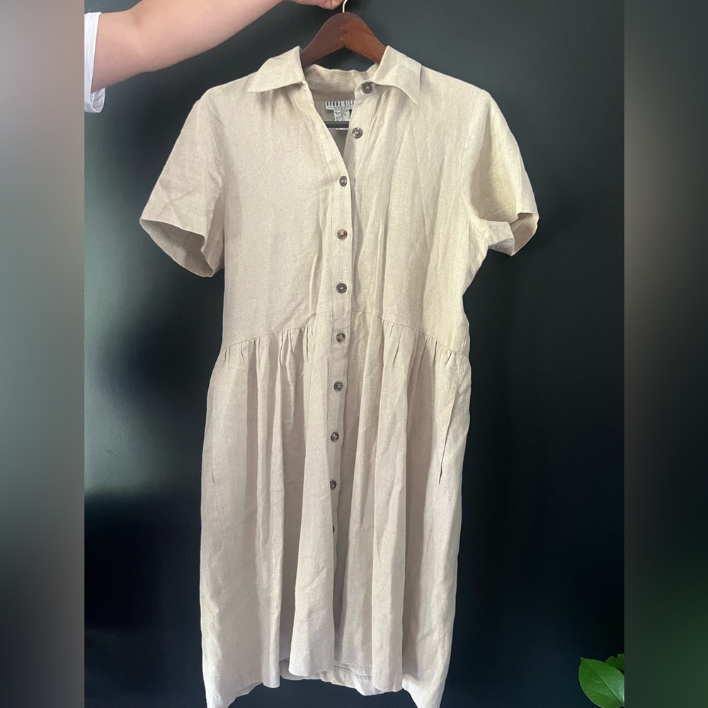 beige color really pretty dress